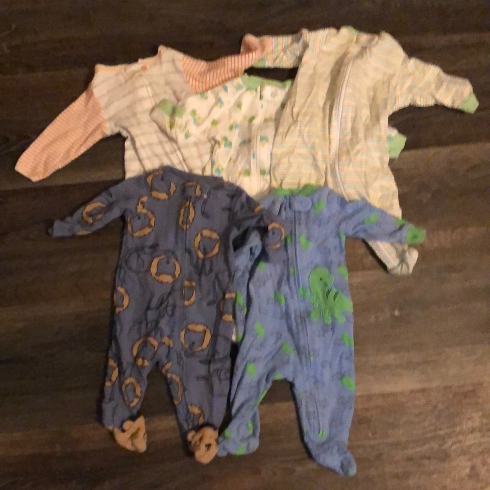 5 footed body suits - zippered